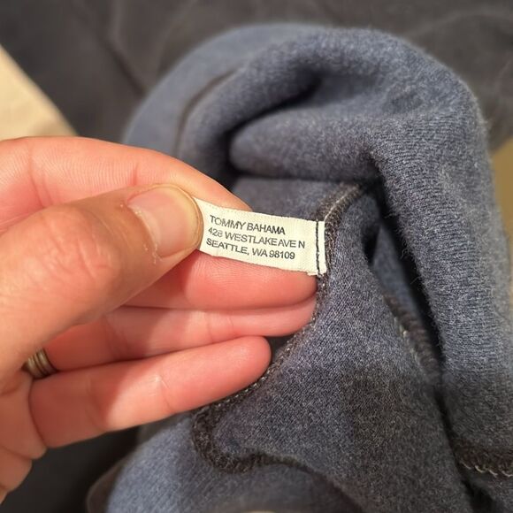 Tommy Bahama Men's dark grey half zip shirt - Picture 8 of 10